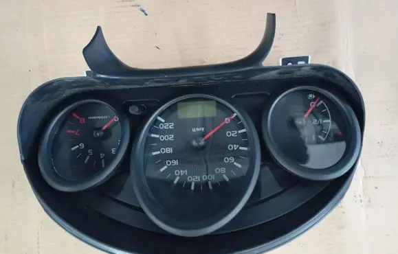 Mitsubishi Colt Speedometer (instrument cluster) MR95170