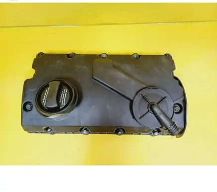 Volkswagen PASSAT B5 Rocker cam cover 038103475N