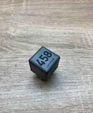 Volkswagen Golf IV Other relay 1K0906381 V23134B52X426