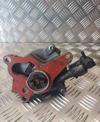 Renault Trafic II (X83) Vacuum pump 8200934654