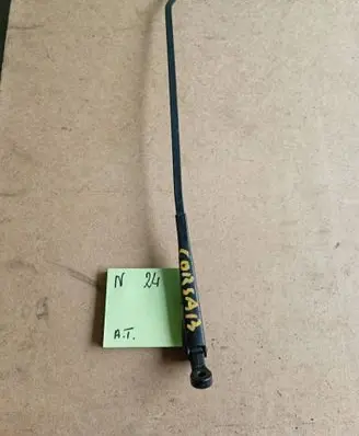 Opel Corsa B Front wiper blade arm 17886478