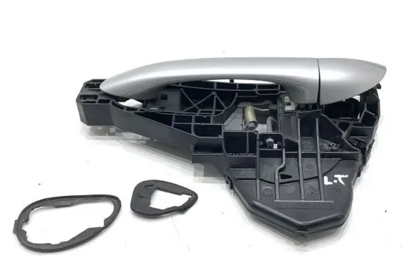 Mercedes-Benz B W245 Rear door exterior handle A1697601134