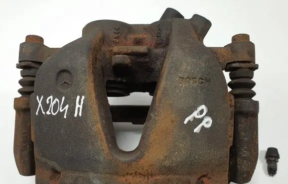 Mercedes-Benz GLK (X204) Front brake caliper