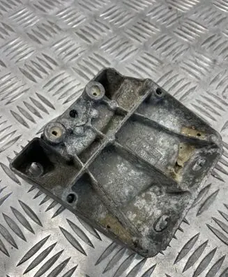 BMW 5 E60 E61 Other engine bay part 7010593