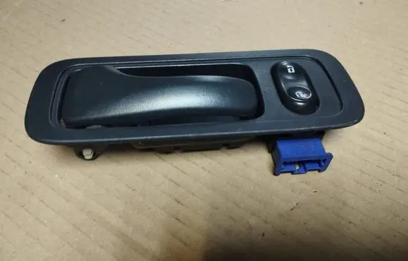 Honda Element Front door interior handle