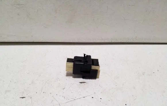 BMW X6 F16 Brake pedal sensor switch 6876896