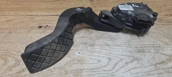 Audi A6 S6 C5 4B Accelerator throttle pedal 8D1721523F