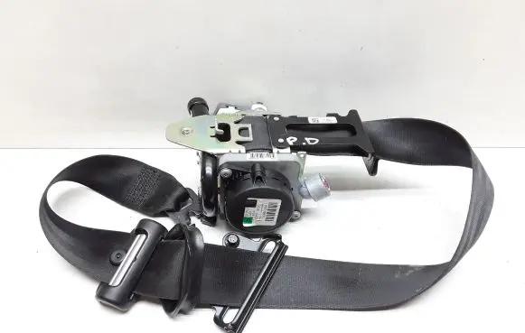 Volvo V60 Front seatbelt 616155800 P39818843