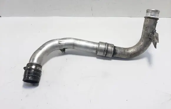 Intercooler hose/pipe