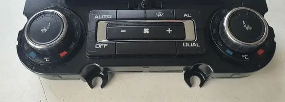 Skoda Superb B6 (3T) Climate control unit