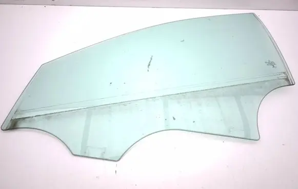 Mercedes-Benz E W213 Front door window glass four-door