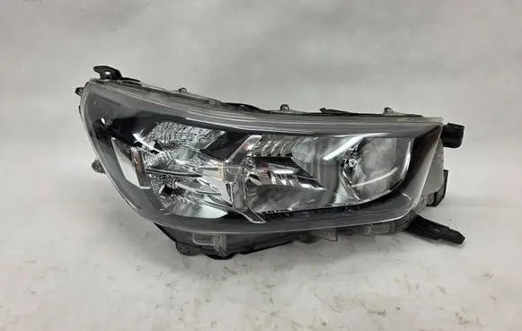 Toyota Hilux VIII Headlight/headlamp 0K177