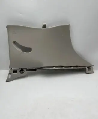 Nissan Leaf II (ZE1) (D)pillar trim (top) 769345SH0A
