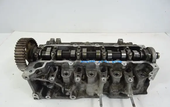 Nissan Qashqai Engine head 