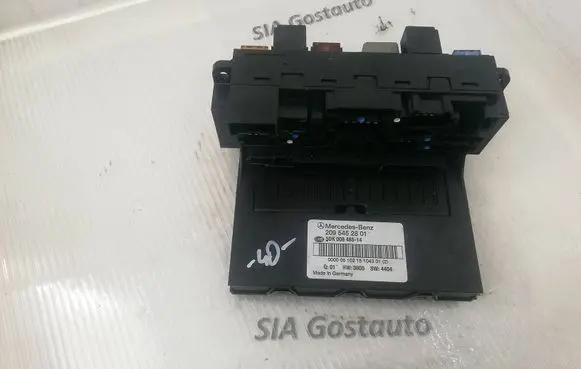 Mercedes-Benz CLK A209 C209 Fuse module 2095452801 5DK00848514