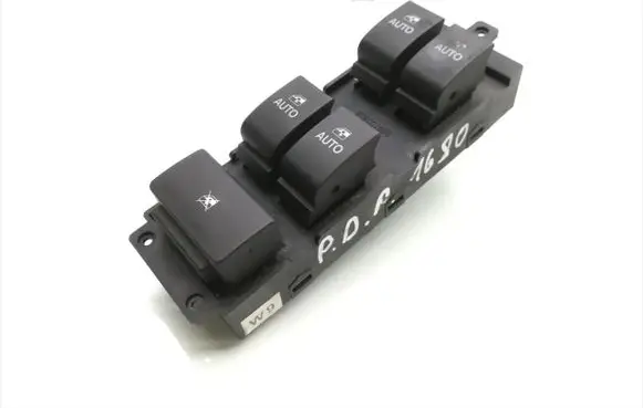 Opel Antara Electric window control switch