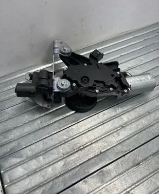 BMW 3 F30 F35 F31 Rear window wiper motor 7311415 102135
