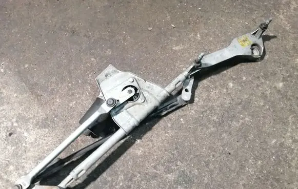 Mercedes-Benz R W251 Front wiper linkage and motor A2518202542