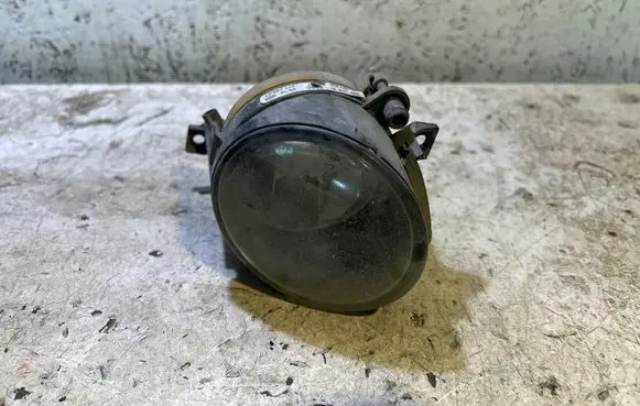 Volkswagen Golf V Front fog light 1T0941609C 27128901