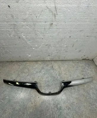Subaru XV Front bumper upper radiator grill 91123FJ060 91123FJ040