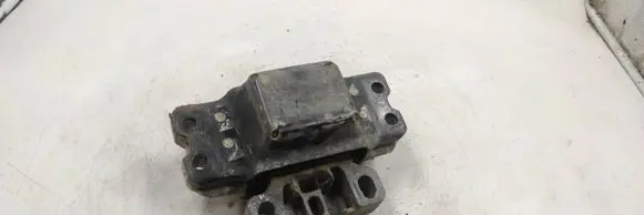 Engine mount bracket