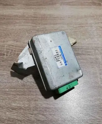 Mazda 626 Gearbox control unit/module X4T35492