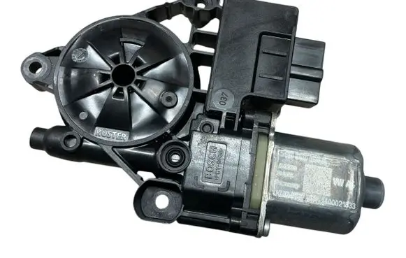 Skoda Octavia Mk3 (5E) Rear door window regulator motor 5Q0959811A 0130822725