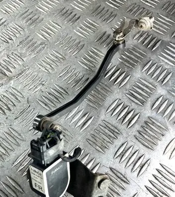 Headlight/headlamp level sensor