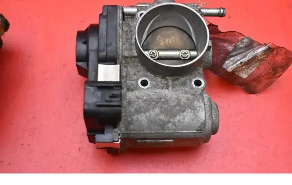 Opel Astra H Throttle body valve 055352858