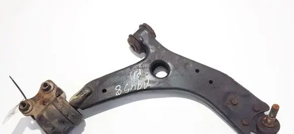 Ford Focus Front lower control arm/wishbone