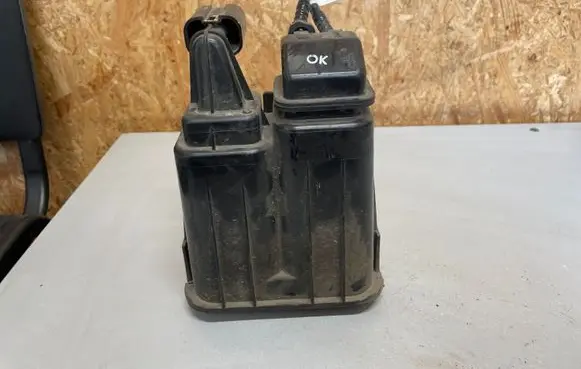 Opel Mokka X Active carbon filter fuel vapour canister 95133591