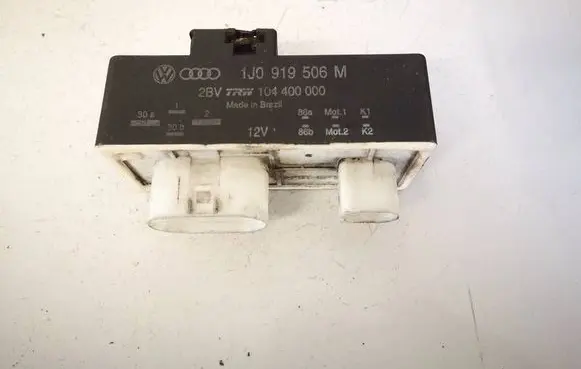 Seat Cordoba (6L) Coolant fan relay 1J0919506M