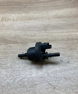 Renault Laguna II Vacuum valve 8200024427