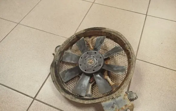 Nissan Terrano Electric radiator cooling fan 2G150C1807