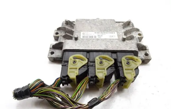 Ford Grand C-MAX Engine control unit/module AV6112A650XH S180127003