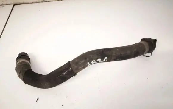 Mercedes-Benz E W212 Engine coolant pipe/hose a2125019982