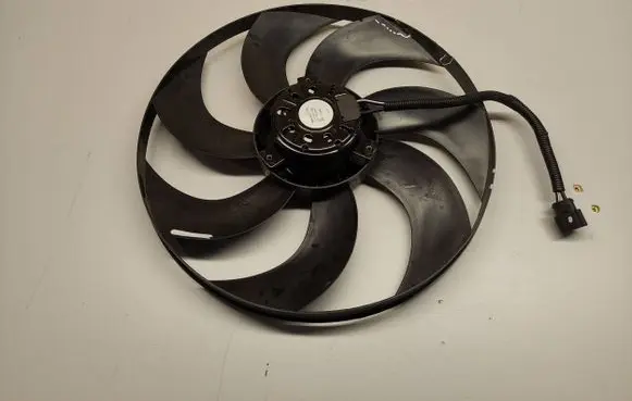 KIA Soul Radiator cooling fan shroud