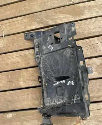 Peugeot 308 Battery box tray 7501948001