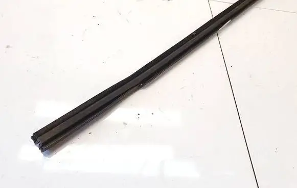 Front door glass trim molding