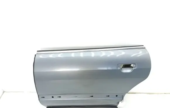 Audi A8 S8 D2 4D Rear door