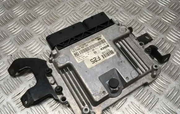 Hyundai i40 Engine control unit/module 0281030599 391252A235 931202A235