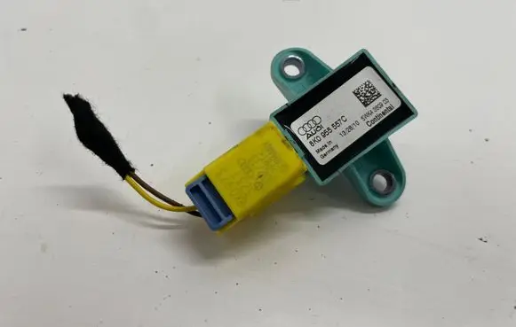 Audi A4 S4 B8 8K Airbag deployment crash/impact sensor 8K0955557C