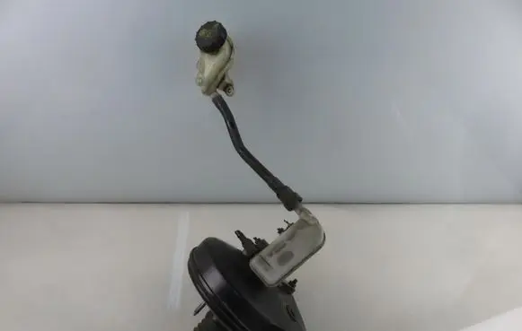 Ford Fiesta Brake booster 0204054084