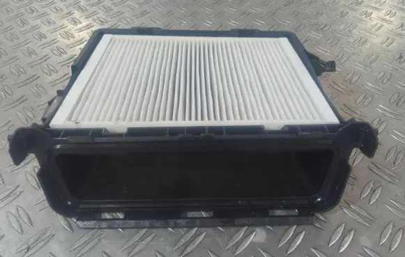 Mercedes-Benz E W214 Air filter box A2148305400