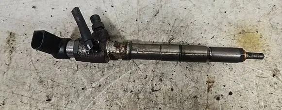 Volkswagen Golf VI Fuel injector 03L130277B 25603 C001