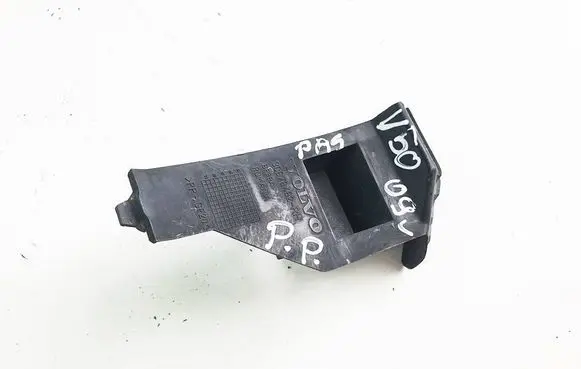 Volvo V50 Front bumper mounting bracket 30678482 BP8BA