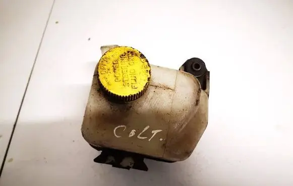 Mazda 323 Power steering fluid tank/reservoir 