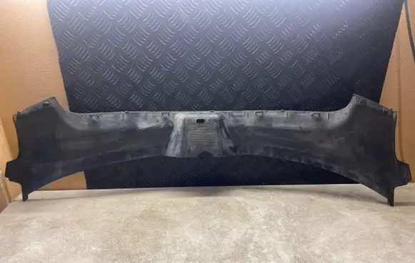 Radiator trim