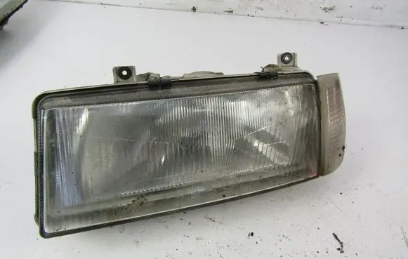 Skoda Felicia II Headlight/headlamp 