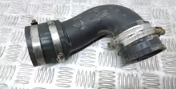 Volvo V50 Intercooler hose/pipe 30751920